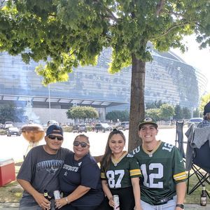 Meet your Posher, Patsy